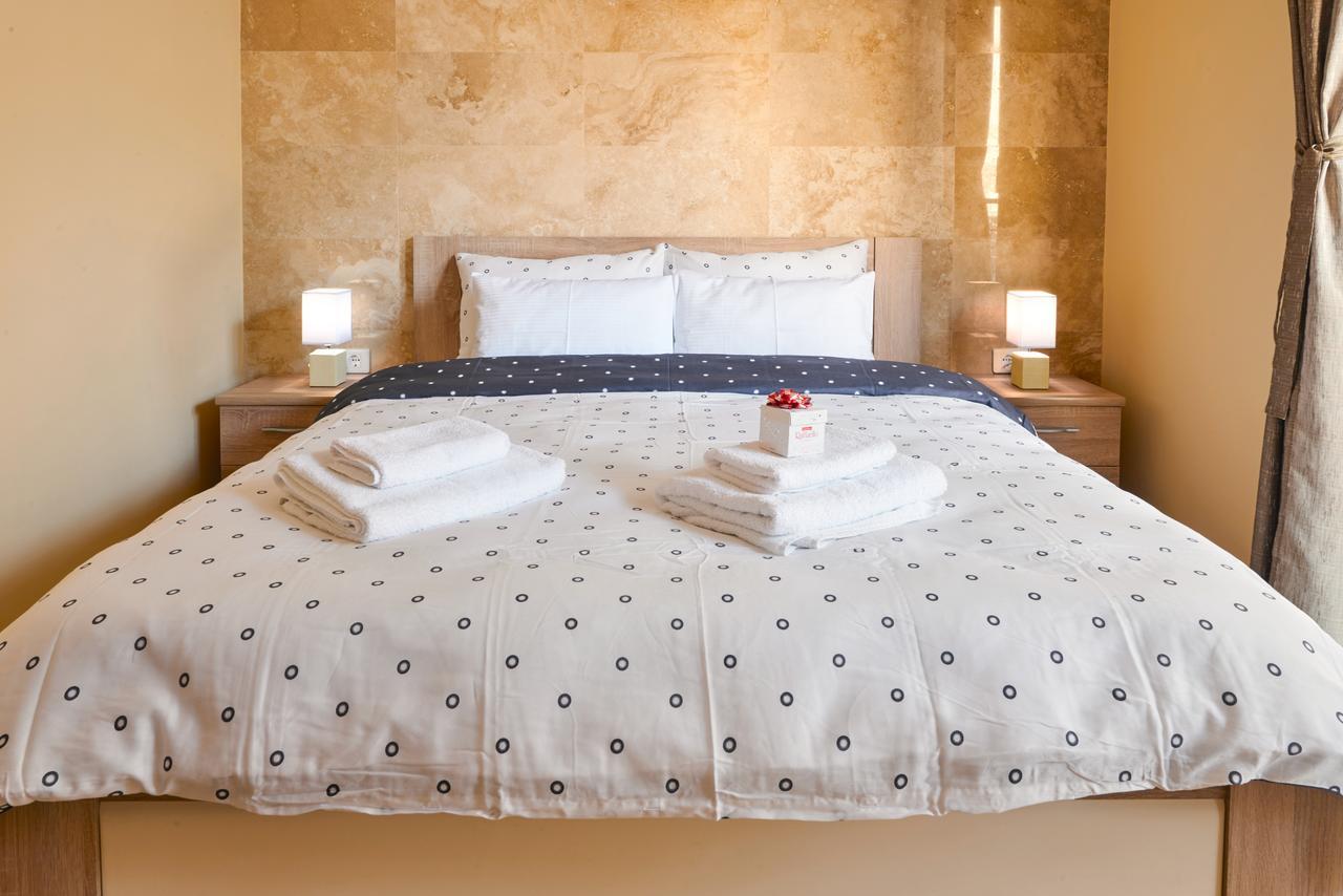 Apartments Residence Portofino Котор Екстериор снимка