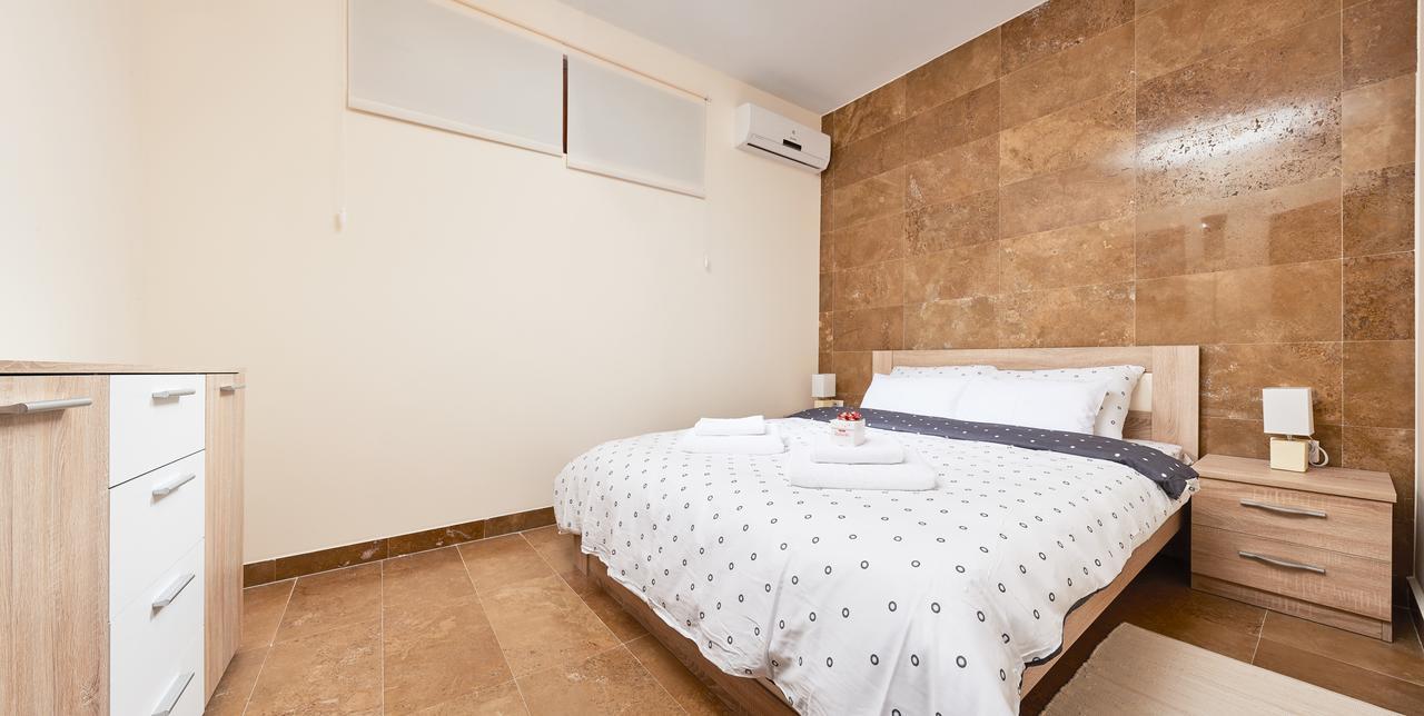 Apartments Residence Portofino Котор Екстериор снимка
