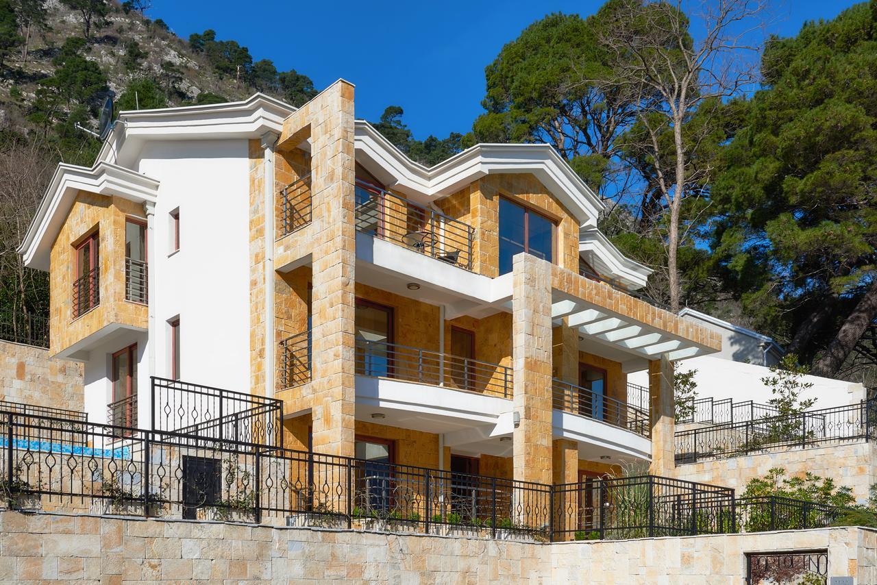 Apartments Residence Portofino Котор Екстериор снимка