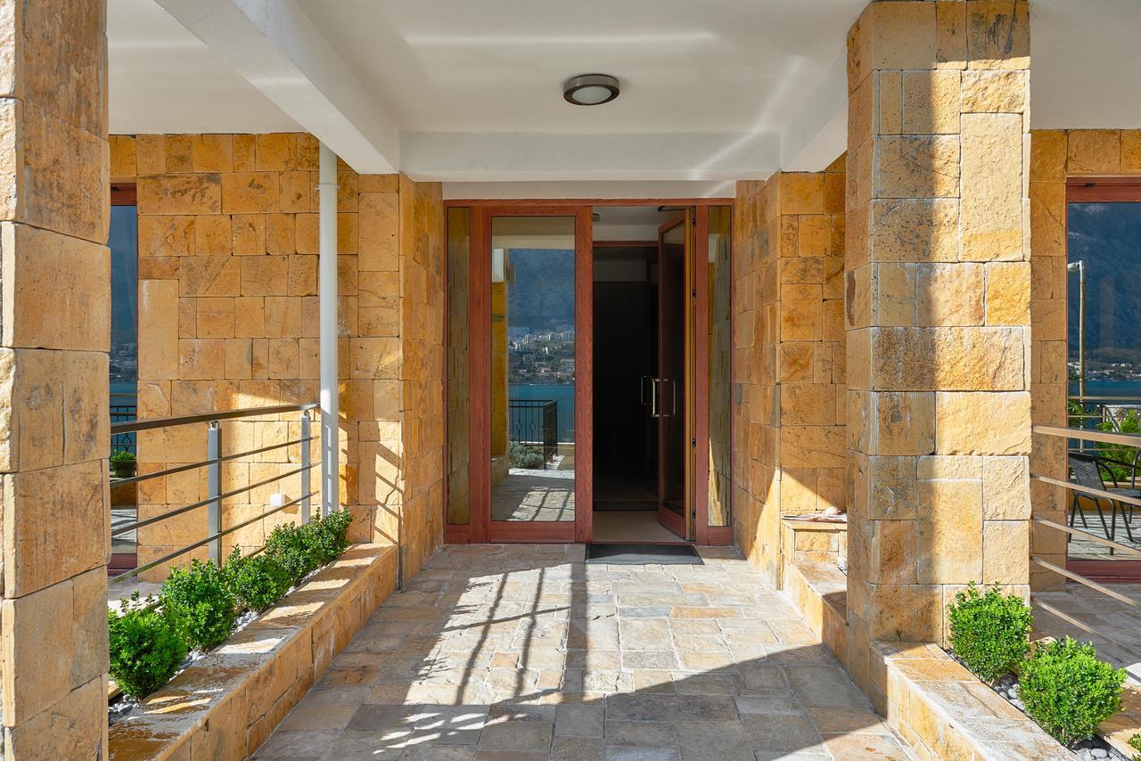 Apartments Residence Portofino Котор Екстериор снимка